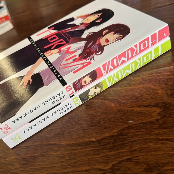 Set of 2 manga- Horimiya - Picture 4 of 9